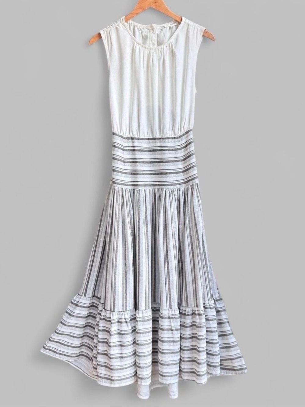 Blu Pepper Gray White Striped Tiered Maxi Dress Size Large NWOT Open Back